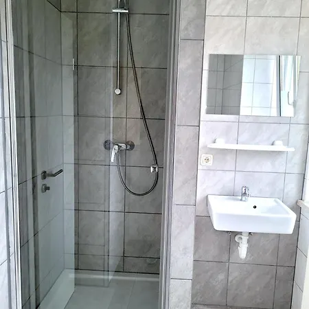 شقة Zweizimmerwohnung Fuer Monteure & Bauarbeiter