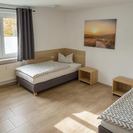 Zweizimmerwohnung Fuer Monteure & Bauarbeiter * Leuna