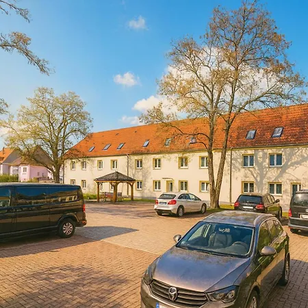 Zweizimmerwohnung Fuer Monteure & Bauarbeiter Appartamento Leuna